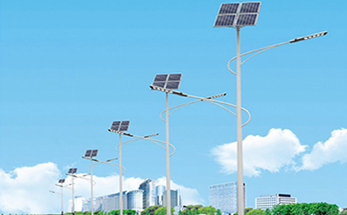 北方冬季拉孜太阳能路灯的保养要点