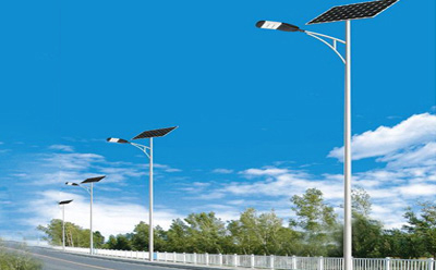 农村道路装拉孜太阳能路灯选多大瓦数实测