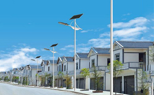 拉孜太阳能路灯配置与在乡村道路照明中的应用